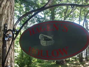 Welcome to Hagen's Hollow