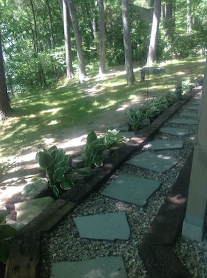 Almost there. Pathway down.
