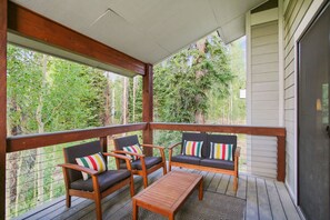 Outdoor lounge area on the covered deck