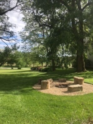 Fire pit