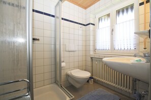 Ferienwohnung 4, 55qm, Balkon, Küche extra, 1 Schlafzimmer, max 2 Pers., WLAN-Badezimmer