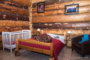 Chambre lit double Chalet Vosges