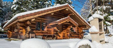 Location de chalets chalet sous la neige hiver famille groupe La Bresse Vosges