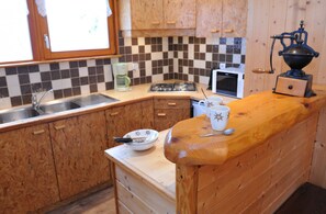 Cuisine Chalet traditionnel Vosges