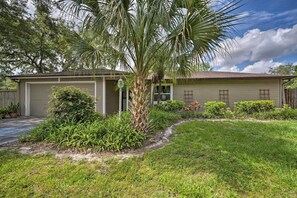 Front Entrance | Single-Story Home