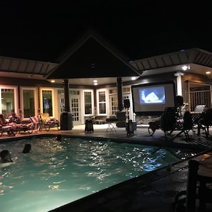 Many activities for the whole family. Movie night by the pool