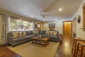 Large living room with plenty of seating