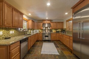 Gourmet Kitchen