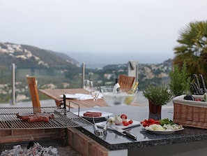Propriété, Table, Vacances, Immobilier, Toit, Meubles, Maison, Brunch, Petit Déjeuner, Le Déjeuner