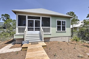 House Exterior | Beach Gear | Bicycles | Screened-In Porch