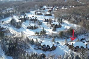 A short walk to the ski slopes across Crawford Ridge Road