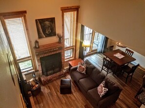 Open concept floorplan living room, dining room and kitchen area