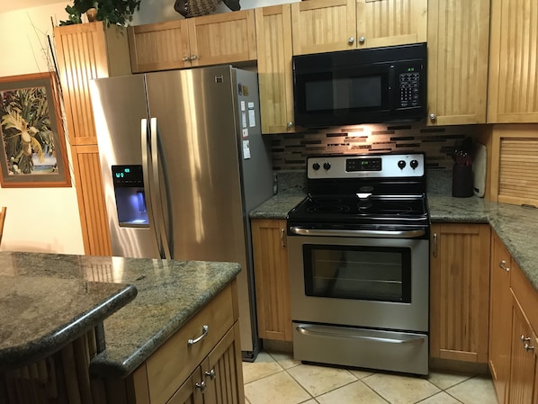 REMODELED Kitchen with NEW Appliances !!