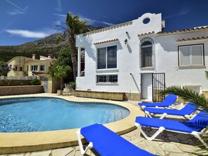 Eigentum, Haus, Gebäude, Grundeigentum, Zuhause, Schwimmbad, Villa, Urlaub, Estate, Sonnenliege