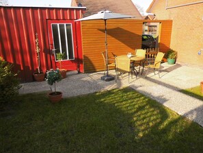 Garten, Hinterhof, Rasen, Eigentum, Gras, Haus, Zuhause, Garten, Grundeigentum, Wohngebiet