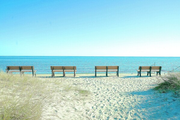 Welcome to your Home Away from Home across from SeaView Beach on Nantucket Sound