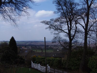 Charming 2 Bed Cottage, Enclosed Garden & Courtyard Nr Holmfirth, Holme Valley