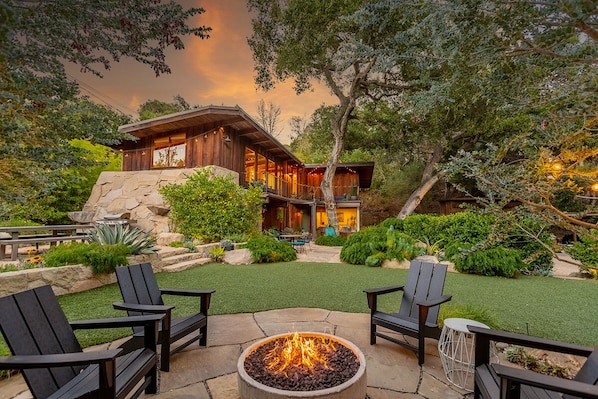 Outdoor Fire Pit Lounge at Sunset
