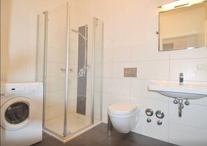 super modernes Badezimmer