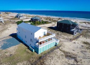 Just 175 feet to the ocean!