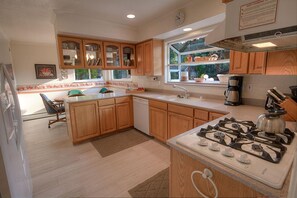 Main Level- Kitchen