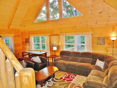 New* Cabin Clean in-town Black Mountain 15min Asheville 3BR/2BA Montreat Wifi !