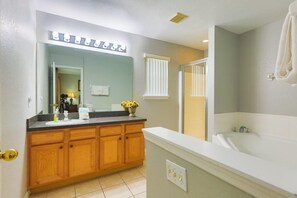 Ground floor, master bathroom