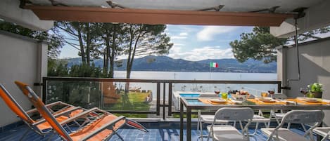 Terrace of the apartment, perfect for al fresco meals