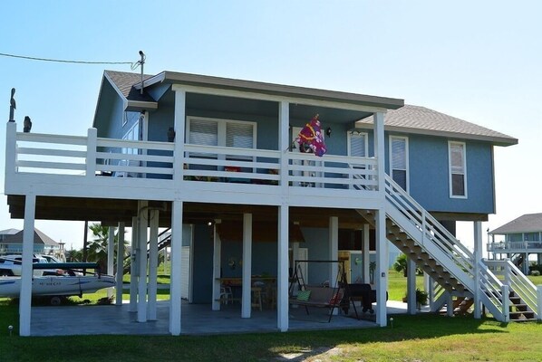 cobb real estate kokomo jo's exterior crystal beach tx - Kokomo Jo's Shaded Deck and Downstairs