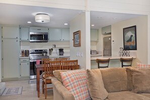 Lots of seating around the kitchen