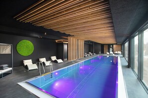 Infinity pool