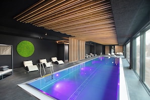 Infinity pool