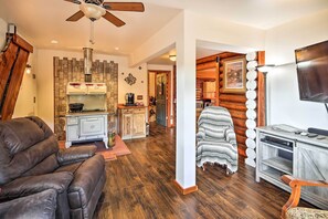 Living Room | Cable TV | Wood-Burning Stove