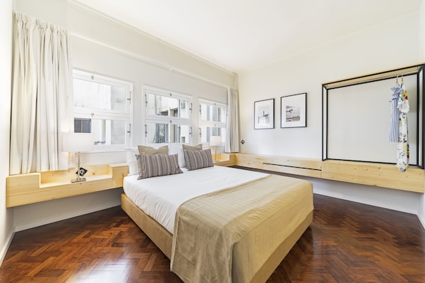 Bedroom with a double bed