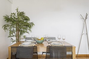 Livingroom and dining area