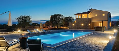 pool