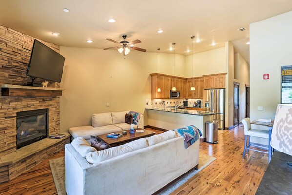Frisco Vacation Rental | 2BR | 2BA | 1,080 Sq Ft | Step-Free Access via Elevator