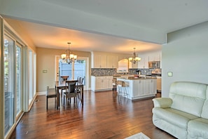 An open floor plan ensures nobody is left out of the conversation.