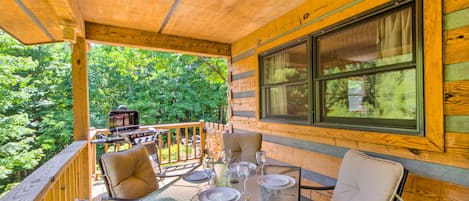 Bryson City Vacation Rental | 2BR | 2BA | 1,200 Sq Ft | Stairs Required
