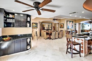 Dining Area | Dishware & Flatware Provided