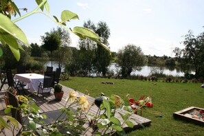 Terrasse mit Seeblick