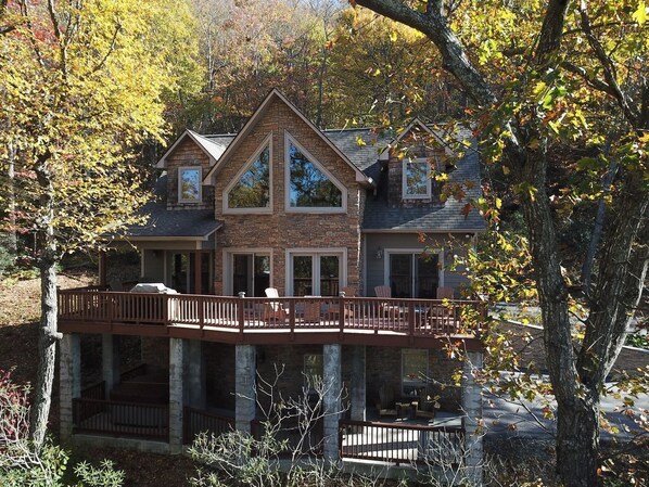 Street view of Mountain Home. Wonderful Views and Upper and lower decks. Private home and location yet less than 5 minutes to town, shopping, and dining.