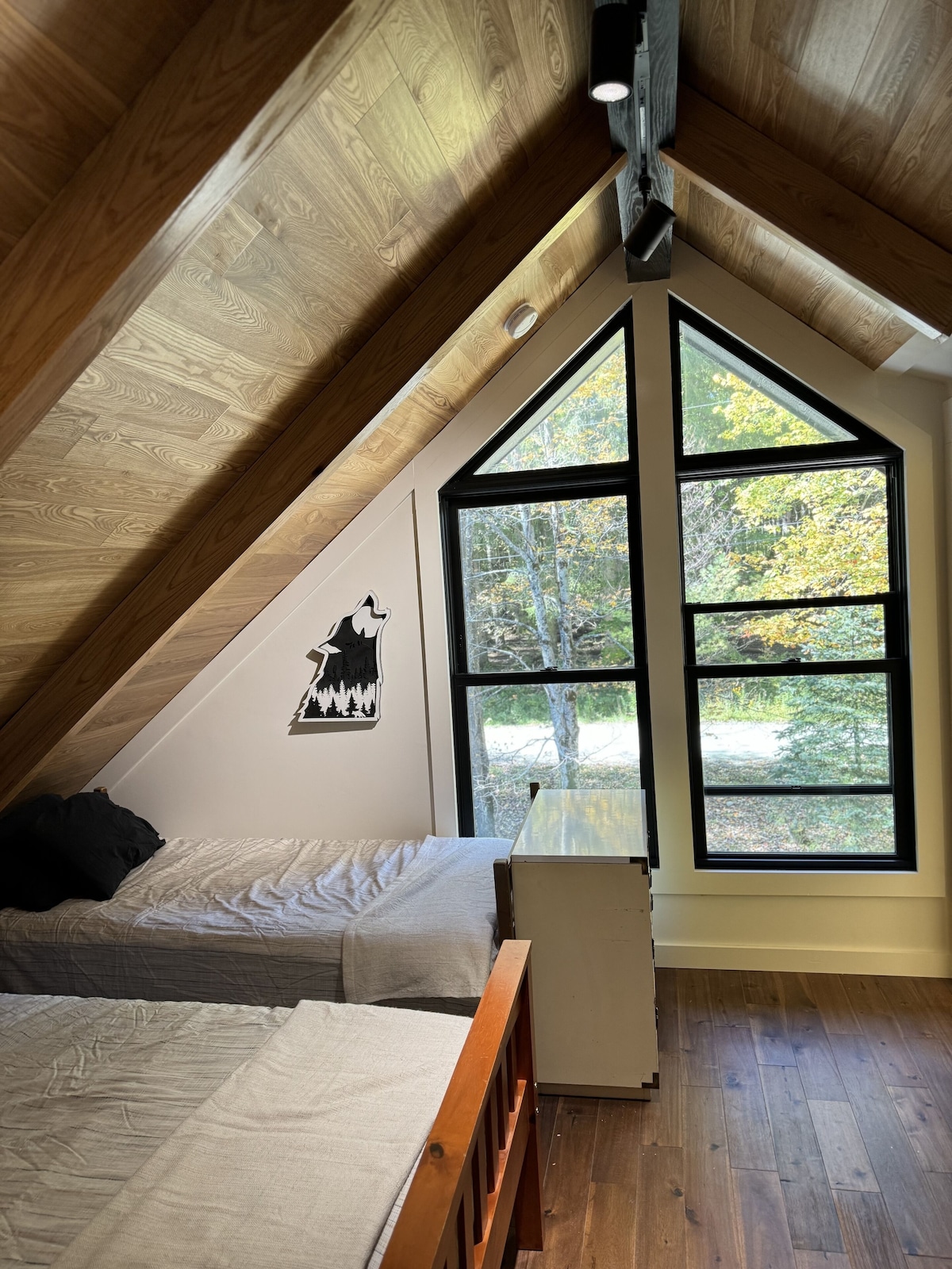 Ski Chalet with Hot Tub on Okemo Mountain