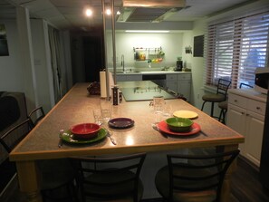 Nice big kitchen with fun colorful Fiesta dishes.