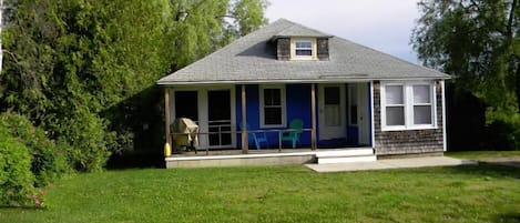 Welcome to Our Beach Bungalow.
