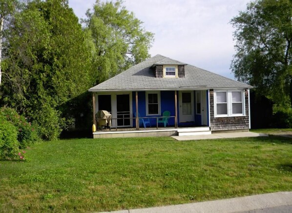 Welcome to Our Beach Bungalow.
