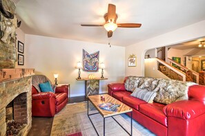 Living Room | Sleeper Sofa