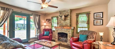 Taos Vacation Rental | 3BR | 2BA | 1,600 Sq Ft | 1 Step Required for Entry