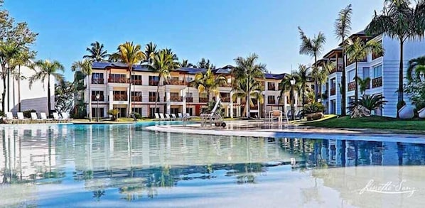 Front of unit pool