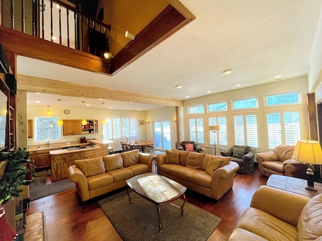 Open floor plan - exciting views on exterior deck!